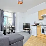 Queens Square Flat 1 Brighton