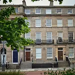 Apartment 2 Hamilton Square