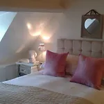 The Beehive Inn