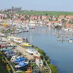5 Oystons Yard