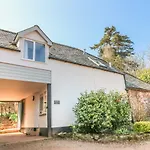 Upper Barn Cottage