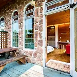 Seogwipo Neulbada Pet Pension