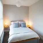 Host & Stay - Windsor Cottage