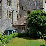 6 Coram Tower