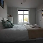 Diamond - Southbourne Grove Villa Apartment 3