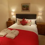 Violet Bank Apartment New Town