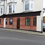 Lauralee House
