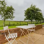2 Bed Holiday Apartment Portstewart