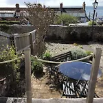 10 Cobb Terrace