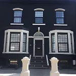 Huntly Lodge