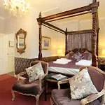 The Downe Arms Hotel