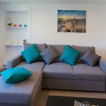 Central Ayr Main Road Apartment