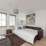 Kew Terrace Luxury Apartment