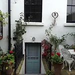 Mayfield Road Apartment