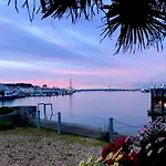 Aisla Cottage • East Cowes • Isle Of Wight