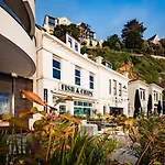 Sandybanks - Stylish Apartment On Torquay Promenade