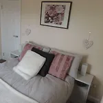 Apartment 2, 27 Skinner Street