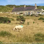 1 Bryn Tirion Uchaf