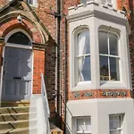1 Church Square