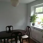Nice Double And Single Rooms In The Quiet Area With Excellent Shared Facilities