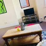 Spacious Apartment In The Heart Of St Leonards