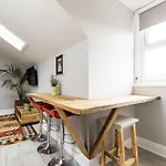 Accudo House Boutique Holiday Suites