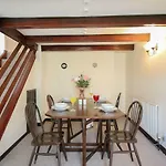 Sunny Corner Cottage