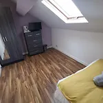 Oz Rooms Anfield - Canon