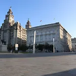 Joyce'S Liverpool Apartment