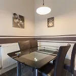 2 Bedroom Central Apartment