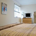 2 Bedroom Flat Near Murrayfield Stadium