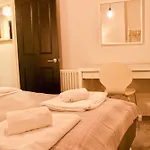 Central Brighton Apartment