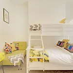Beside The Seaside Apartment