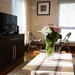 Salisbury Street Apartment