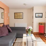 Salisbury Street Apartment