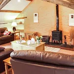 Shires Rest - Family Cottage In Cornwall With Garden And Magnificent V