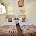 1 Five Bells Cottage