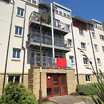 Allanfield Apartment