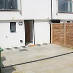 Modern **Pet Friendly** 3 Bed Beach View Town House Near Dover ,Canterbury ,Folkestone And Hythe Kent