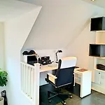 Stunning Luminous Penthouse/ 2Beds 2Baths