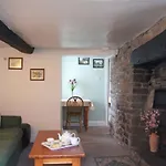 Orchard Cottage, Hartland