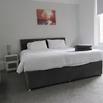 No 32 - Large 2 Bed Near Sefton Park And Lark Lane