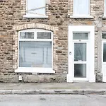 Ideal Location In Morriston!