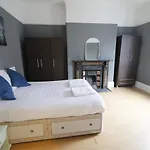Modern City Stay Close To Roker Beach, Amenities And Travel Links All Around