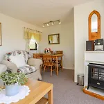 Castell Chalet