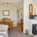 Castell Chalet