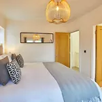 Host & Stay - Hoggarths Retreat
