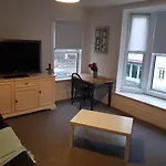 Kings Lodge Apartment 1