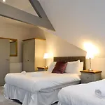 Grosvenor House Apt 2