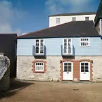 Upsidedown House
